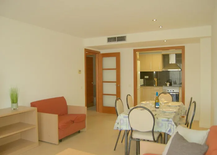 Aura, Centro De 2 滨海略雷特